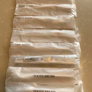 【おすすめ！】【ポイント消化！】 ホテルアメニティ 使い捨て歯ブラシ トラベル 旅行 8本