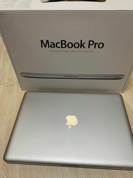 美品 Apple 2011 MacBook Pro 15インチ i7 2.2GHz 16GB 750GB