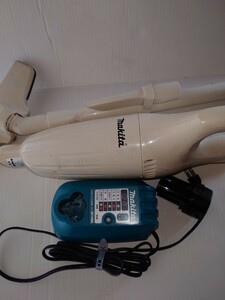 充電式クリーナ makita 掃除機 コードレスクリーナー