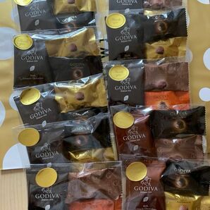 ゴディバプチギフト10セット　GODIVAチョコレート即購入大丈夫です　値下げ不可◯thank youシールつき　先着順　保冷剤入