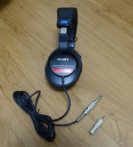 MDR-CD900ST SONY ソニー スタジオ用モニターヘッドフォン 3.5mm変換アダプター付き