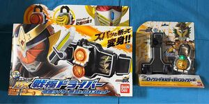 仮面ライダー鎧武 ＤＸ戦極ドライバー　鎧武& バロンセット　DXロックシードホルダー　& パインロックシード