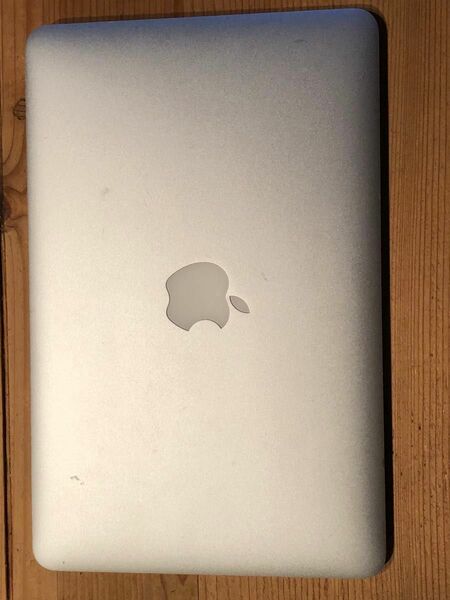 MacBook Air (11-inch, Late 2010)本体