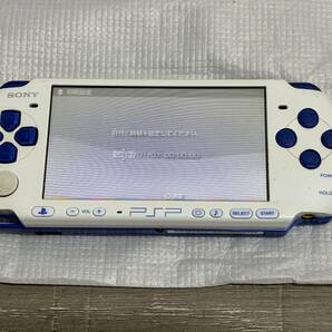 ☆ PSP ☆ プレイステーションポータブル PSP-3000 ホワイトブルー 動作品 本体 アダプター 箱 説明書 付属 バッテリー欠品 SONY 6244の画像2