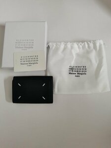 送料無料　Maison Margiela マルタンマルジェラ メンズ　キーケース　キーホルダー　三つ折り　牛革　レザー　MM6　4551