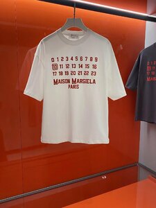 送料無料　Maison Margiela マルタンマルジェラ　Tシャツ　半袖　数字ロゴ　丸首　コットン　男女兼用　XS-L　サイズ選択可能　MM6　2773