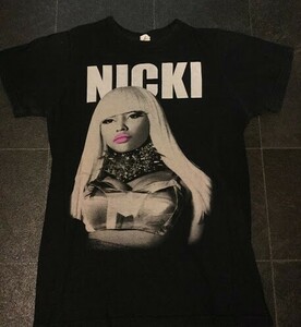 ★NICKI　ニッキー　ミナージュ　ラッパー　TシャツS