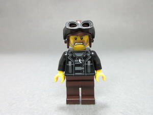 LEGO★385 正規品 街の人 強盗 泥棒 ミニフィグ 同梱可能 レゴ シティ タウン 働く人 男 女 子供 会社員 警察 ポリス バイク チェイス
