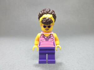 LEGO★400 正規品 街の人 女性 女の人 ミニフィグ 同梱可能 レゴ シティ タウン 働く人 男 女 子供 会社員 髪の毛 ヘアー