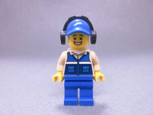 LEGO★416 正規品 街の人 男性 男の人 ミニフィグ 同梱可能 レゴ シティ タウン 働く人 男 女 子供 会社員 サファリ 飼育員