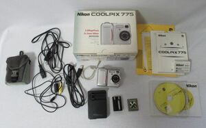 【美品　外箱付】Nikon ニコン　 COOLPIX 775コンパクトデジタルカメラ　 付属品有　CFカード付