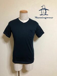 【美品】 Munsing wear golf マンシングウェア ゴルフ Vネック Tシャツ トップス サイズM 半袖 ネイビー デサント SG3805
