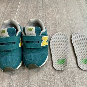 美品！newbalance 13.5cm キッズ