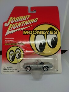  Johnny Lightning MOONEYES Cobra 