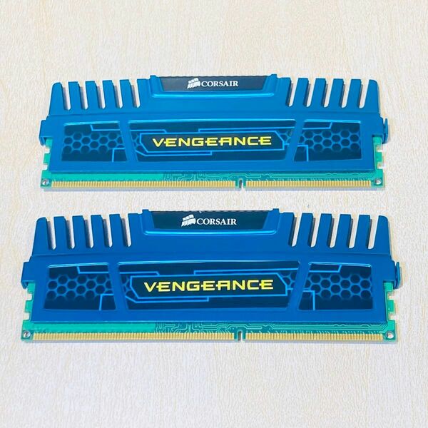 CORSAIR デスクトップPC用メモリ DDR3 PC3-1600 4GB×2枚 計8GB ヒートシンク付き　青 ブルー