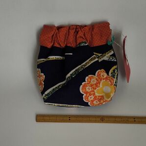 バネ口　ポーチ　小物入れ　和柄　ハンドメイド　ワークショップようてい