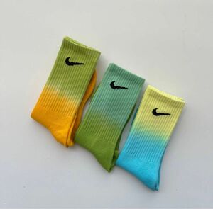 新品　Nike 段染めソックス　3足セット