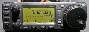 ICOM IC-706 HF~144MHz 100W オールモ－ド トランシーバー