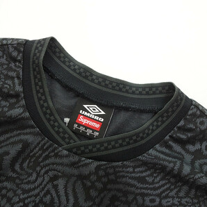 SUPREME × Umbro 23SS Jacquard Animal Print Tシャツ ブラック メンズXLの画像6