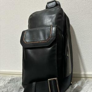 1 jpy ~[ ultimate beautiful goods ]PAUL SMITH Paul Smith body bag one shoulder black leather men's Cross body Logo rare 