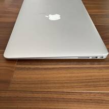 Apple MacBook Air Chrome OS ジャンク　充電器付き_画像3