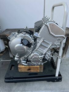 YZF-R1 2CRエンジン