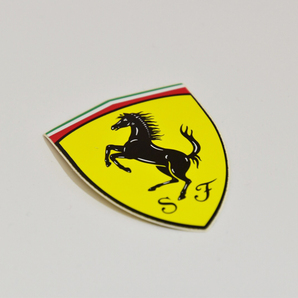 95992896 スクーデリア フェラーリ ステッカー シール 純正品 Scuderia ferrari sticker の画像2