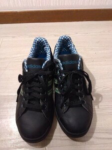 【F838】 adidas アディダス スニーカー 24.5cm HSD 681001 ブラック × ブルー系 ローカット