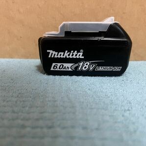 マキタ Makita 純正 1個 Li-ion バッテリー BL1860B 6.0Ah 18V マキタバッテリーマキタインパクトドライバー 動作品 美品. の画像4