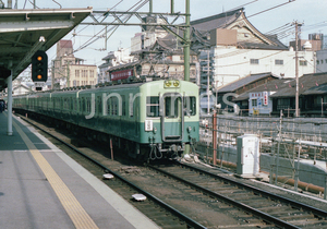 〓 京阪 四条を発車する６００系 普通　F630006080102 〓