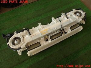 2UPJ-98136082]ハイエースバン200系(KDH201V)エバポレーター2 (44880-9144) 中古