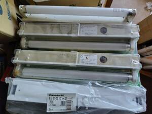  fluorescent lamp direct attaching apparatus FL10W×1 light 60Hz Panasonic, Lucky 2 piece, Toshiba 1 piece total 4 piece set 