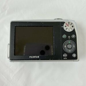 【FUJIFILM/富士フイルム】デジタルカメラ FinePix F40fd シルバー デジカメ 動作確認済 中古品/kb3186の画像4