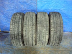 BRIDGESTONE ブリヂストン BLIZZAK VRX2 205/65R15 2022年製 9部山 ステップワゴン/エスティマ/ノア/ヴォクシー 等に