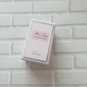 【zoz様専用】DIOR ミスディオールブルーミングブーケ