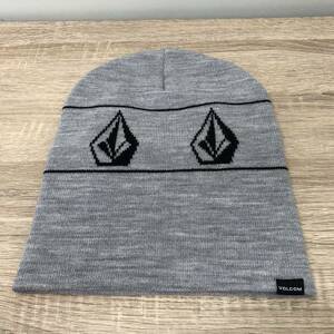 【500円スタート】美品 VOLCOM ボルコム ニット帽 Beanie ビーニー ブランドロゴ グレー メンズ レターパックライト発送