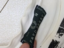 6．90s フレッドペリー FRED PERRY ヒットユニオン デザイン ロゴ 半袖Ｔシャツ メンズＭ オフホワイト黒えんじx409_画像4