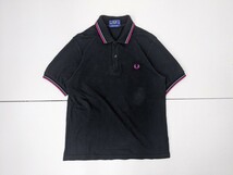 13．英国製 フレッドペリー FRED PERRY 鹿の子 リブライン 半袖ポロシャツ イングランド製 101㎝ 40”　黒グレーピンク x406_画像1