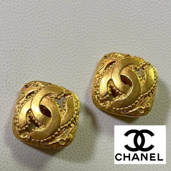 美品◇CHANEL◇シャネル◇ゴールドイヤリング◇ロゴイヤリング◇ひし形◇正規品