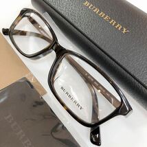 在庫限りの特価です！安心の2年間正規保証付き! 定価28,600円 新品 BURBERRY バーバリー メガネ BE2217D B2217D 3002 B 2217D 正規品 眼鏡_画像2