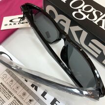 安心の2年間正規保証付き！正規品 オークリー OAKLEY フロッグスキン サングラス プリズムグレー Frogskins 9245-7554 9245-75 OO9245-7554_画像5