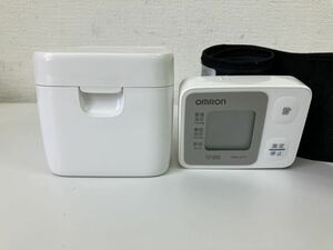 OMROM オムロン 自動電子血圧計 HEM-6121 動作品