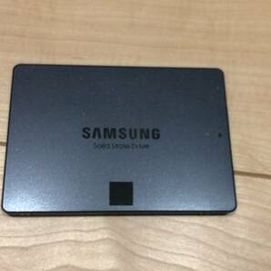 サムスン SSD 870 QVO 1TB 2.5インチ 内蔵SSD Samsung 6100時間 SMARTステータス99％ データ消去済の画像1