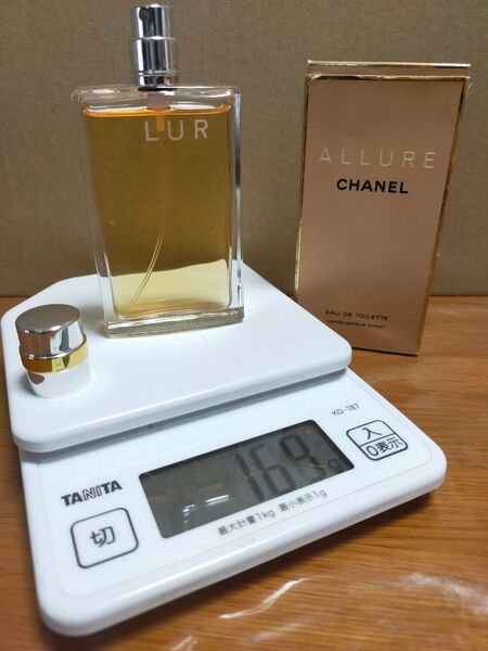残量 168g、ほぼ満タン(^^ゞ 50mlトワレ「CHANEL ALLURE:アリュール」EDT-SP(スプレー)、文字スレあり
