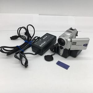 SONY ソニー MiniDV ビデオ カメラ ハンディカム DCR-PC101 バッテリー・ACアダプタ・メモリースティック64MB付 ダビング用 動作確認済