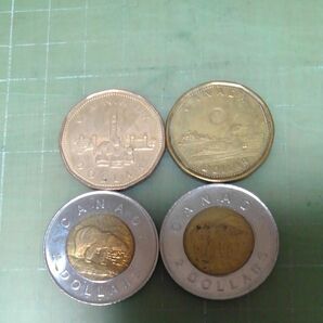 カナダドル硬貨×４枚