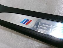 ★未使用!★BMW E60 M5 5シリーズ 純正 リア スカッフプレート キッキングプレート エントランスカバー 左 51477898819 / R5-556_画像5