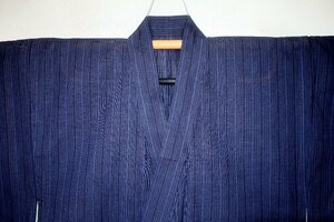 壱木2647 綿麻遠州織 男着物単衣 裄69К丈145 黒紫紺の濃淡微塵縞 新品