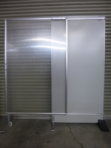  goods with special circumstances sliding type partition 