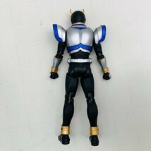 中古品 S.H.フィギュアーツ 真骨彫製法 仮面ライダー クウガ タイタンフォーム_画像3